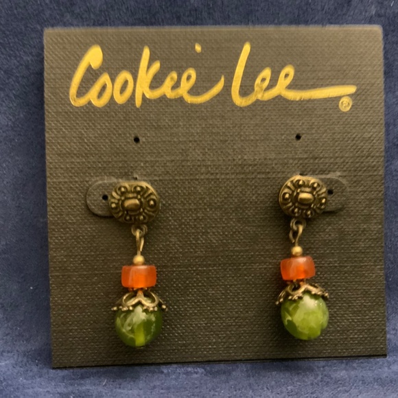 E8/ NWT  Cookie Lee  Earrings  - Green and orange (carnelian?) - Picture 2 of 4